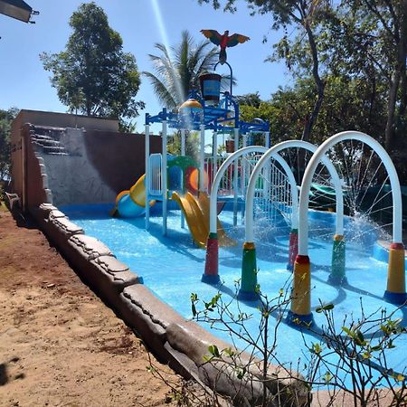 Aldeia Do Lago Caldas Novas Lindo Apt Com Cozinha Mobilia Nova Pode Levar Bebidas Na Area Das Piscinas Zewnętrze zdjęcie