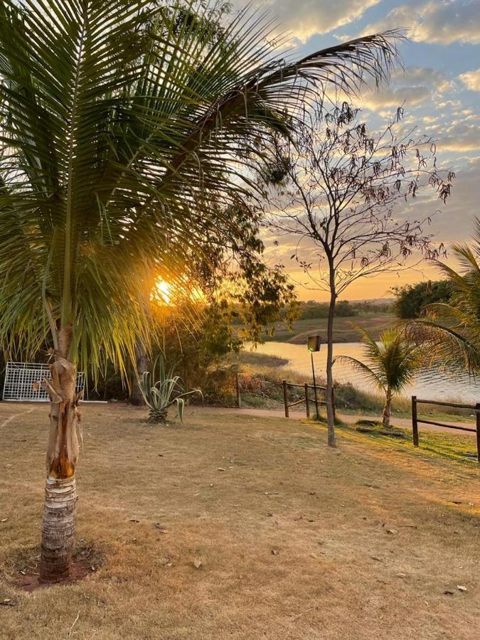 Aldeia Do Lago Caldas Novas Lindo Apt Com Cozinha Mobilia Nova Pode Levar Bebidas Na Area Das Piscinas Zewnętrze zdjęcie