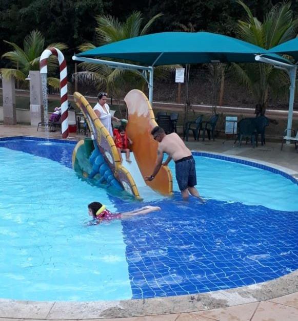 Aldeia Do Lago Caldas Novas Lindo Apt Com Cozinha Mobilia Nova Pode Levar Bebidas Na Area Das Piscinas Zewnętrze zdjęcie