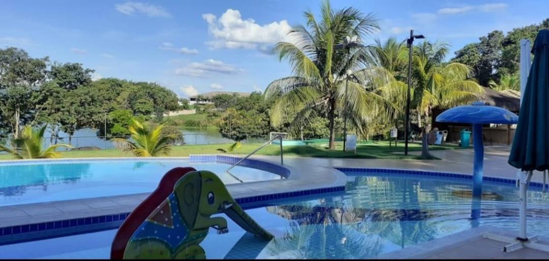 Aldeia Do Lago Caldas Novas Lindo Apt Com Cozinha Mobilia Nova Pode Levar Bebidas Na Area Das Piscinas Zewnętrze zdjęcie